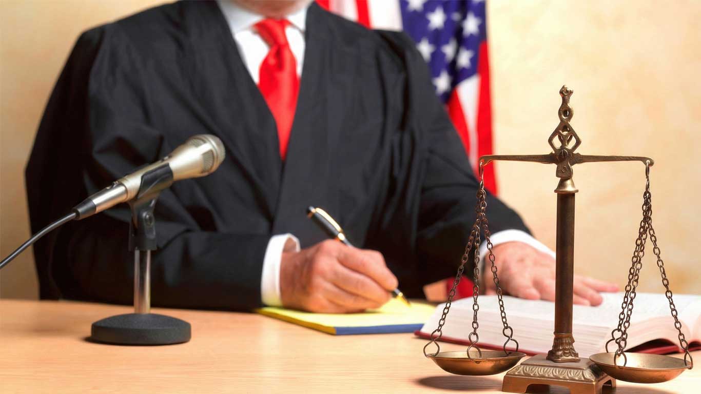 Ohio Supreme Court Upholds Dismissal of Conomy's Claims in Criminal Case