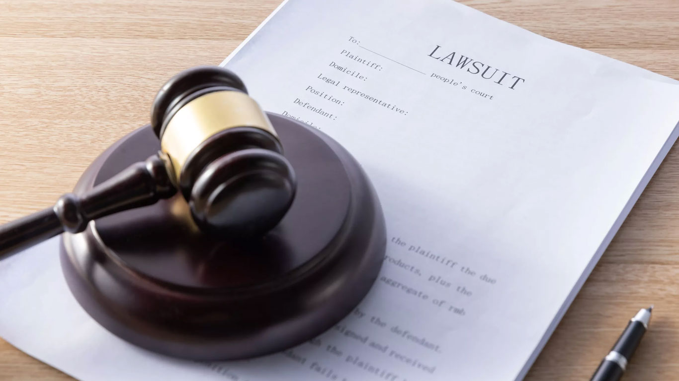 Immigrant-Rights Groups Sue Over ICE Policy Allowing Home Entries Without Judicial Warrants